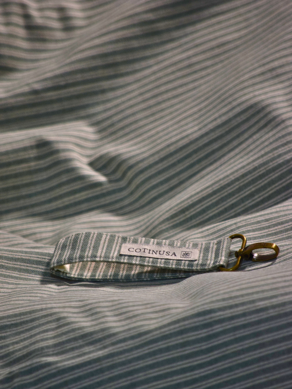 Llavero de rayas verde